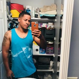 Meet your Posher, Ezequiel